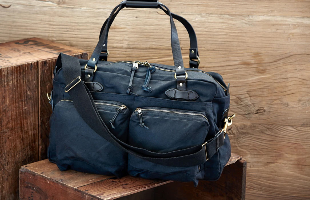 Filson 48-Hour Tin Cloth Weekender Bag for Men