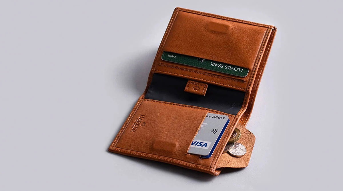 Leather Bifold Wallet with RFID Protection